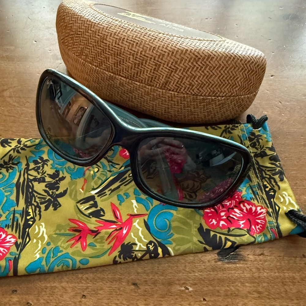 Maui Jim Pearl City MJ214 Black Aqua Sunglasses